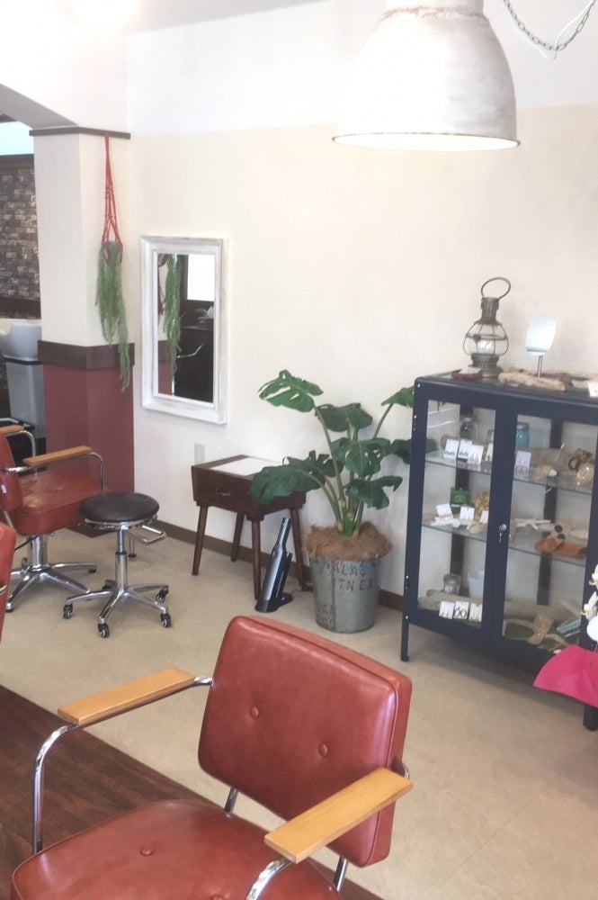 GARAGE 店内